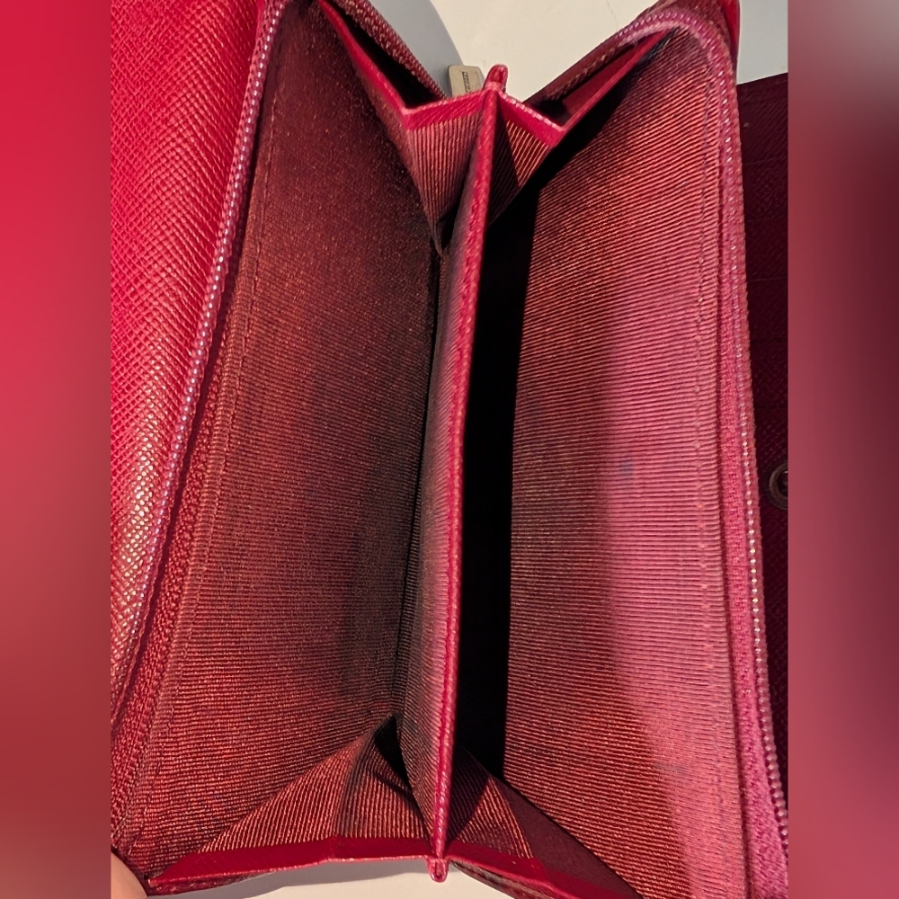 Burberry Red Leather Wallet - Picture 12 of 12